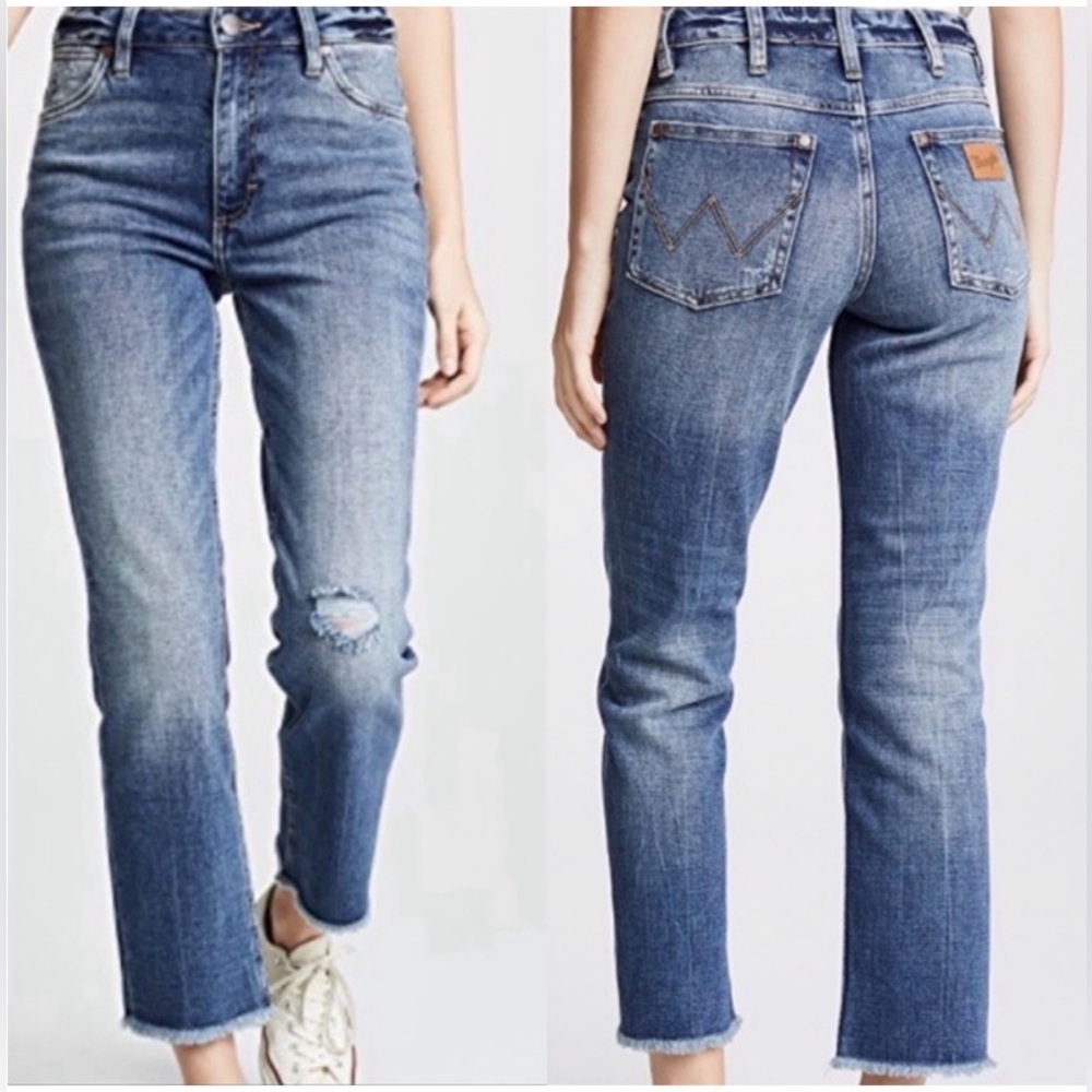 Wrangler Women's Straight Leg Jeans in Medium Blue